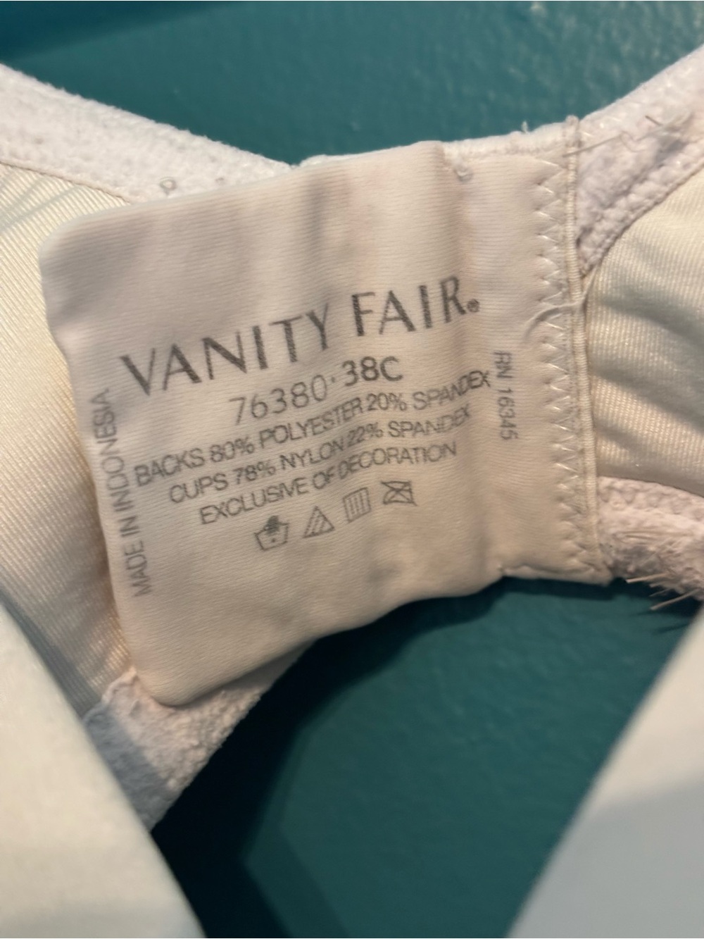 Vanity Fair Illumination Ivory Full Figure Underwire T-Shirt Bra Size 38C - Picture 6 of 6
